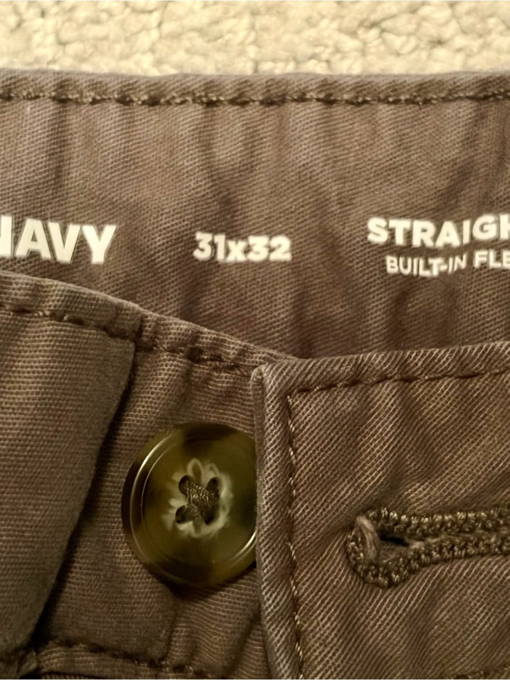 Men's Olive Cargo Pants - Old Navy - Picture 3 of 5